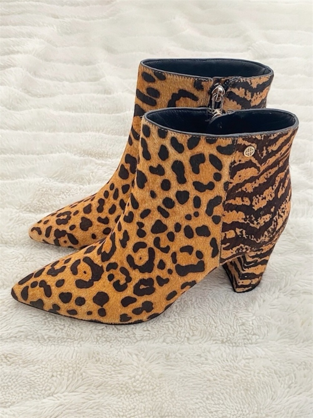 ANTONIO MELANI Calf Hair Leather Leopard & Tiger Print Ankle Booties Size 8